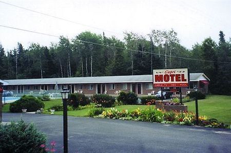 Capri Motel Mackinaw City Eksteriør billede